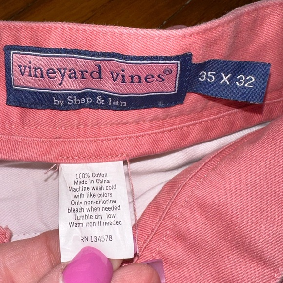 Vineyard Vines ~ Mens Club Pants Classic Fit Casual ~ Jetty Red ~ Size 35 x 32 - Picture 2 of 3